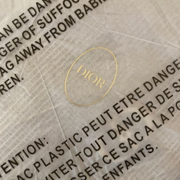 Dior Beauty 2025 聖誕限定：VIP 金色閃耀手提包 (限量贈禮) 圖片 6